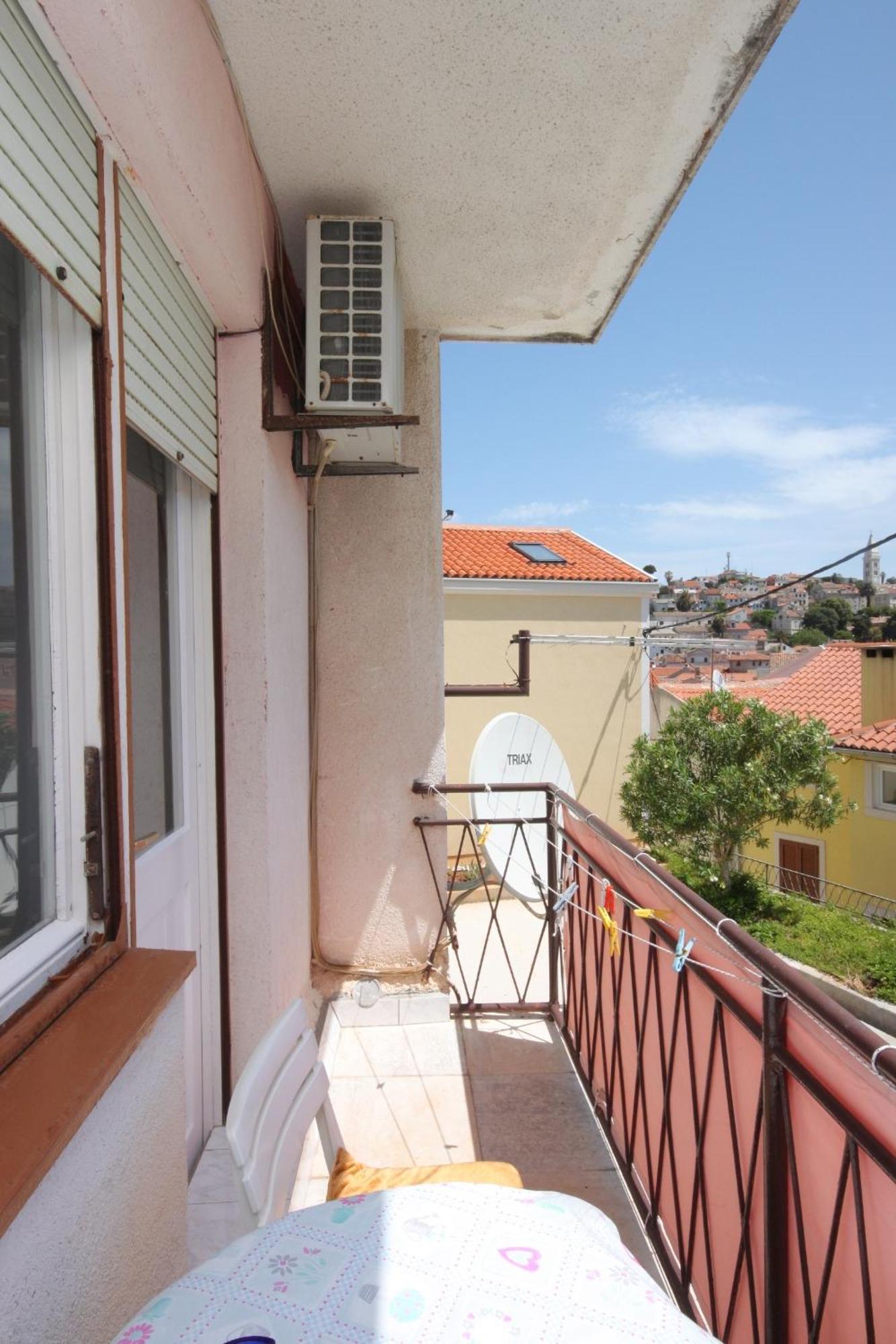 Apartments And Rooms With Parking Space مالي لوشينغْ المظهر الخارجي الصورة